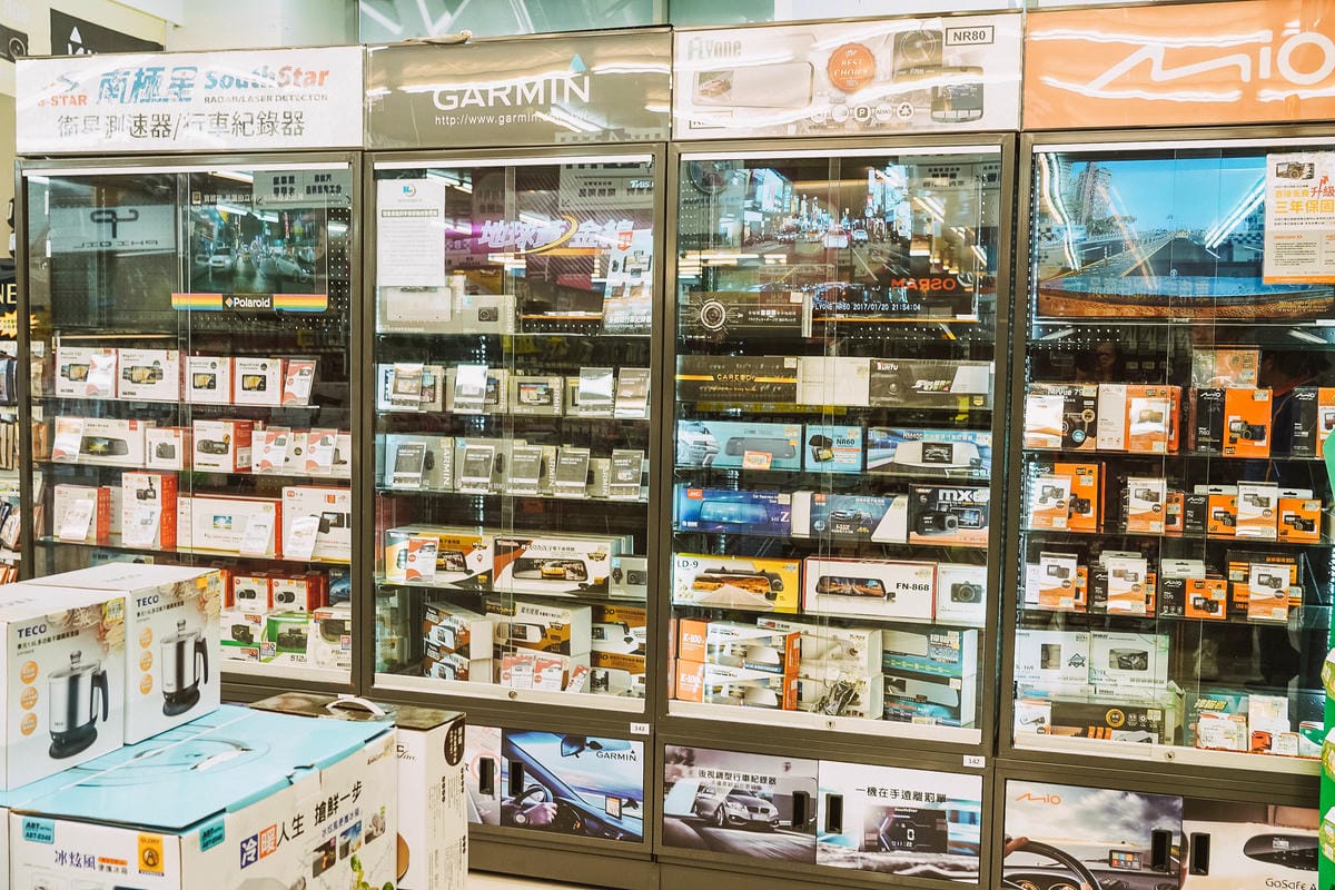 高雄汽車百貨 高階車避震器改裝 更換輪胎 汽車精品 免費行車安全檢查 一家消費 全台服務~車之輪-民權店50.jpg 高雄汽車百貨 高階車避震器改裝 更換輪胎 汽車精品 免費行車安全檢查 一家消費 全台服務~車之輪-民權店50.jpg