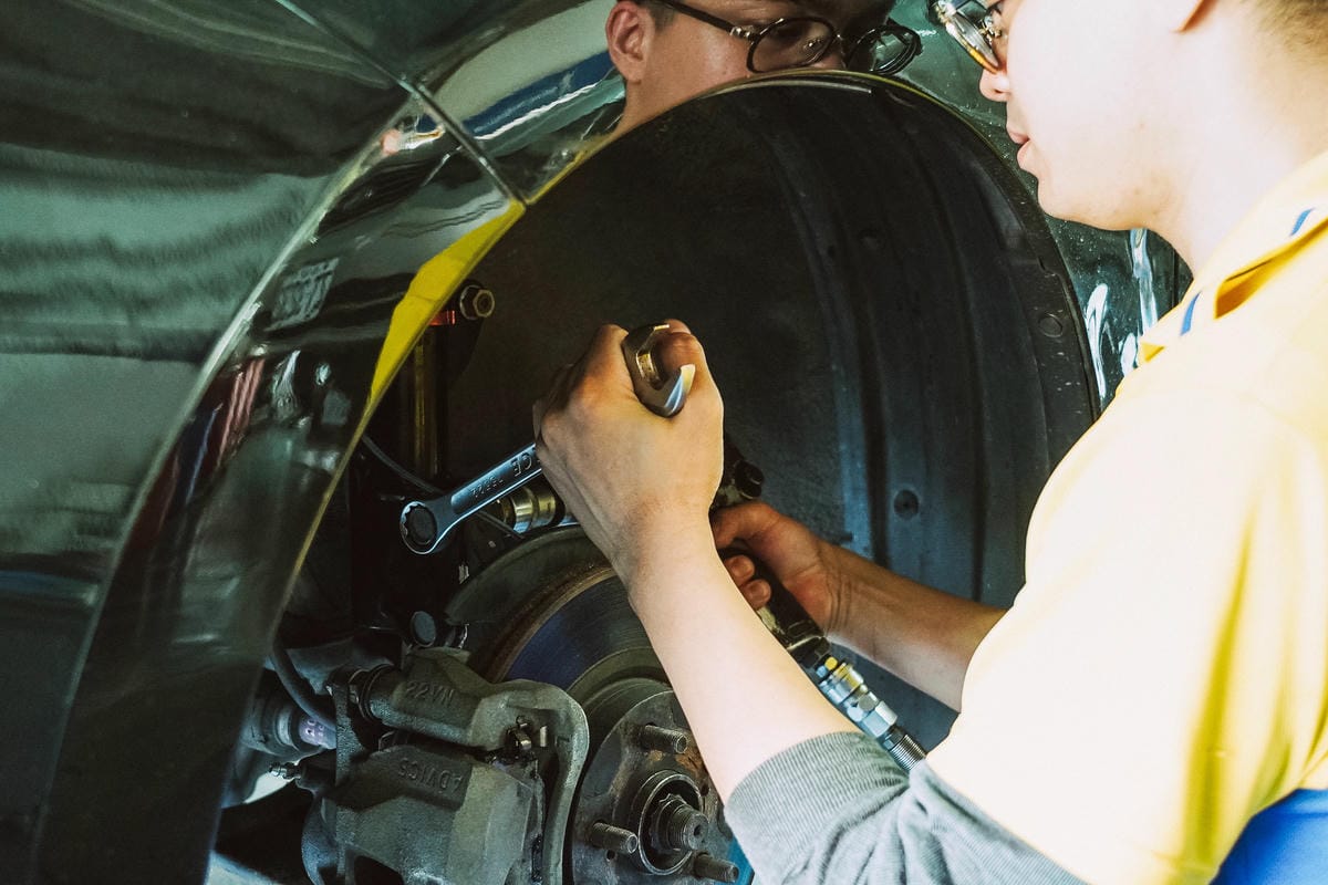 高雄汽車百貨 高階車避震器改裝 更換輪胎 汽車精品 免費行車安全檢查 一家消費 全台服務~車之輪-民權店30.jpg 高雄汽車百貨 高階車避震器改裝 更換輪胎 汽車精品 免費行車安全檢查 一家消費 全台服務~車之輪-民權店30.jpg