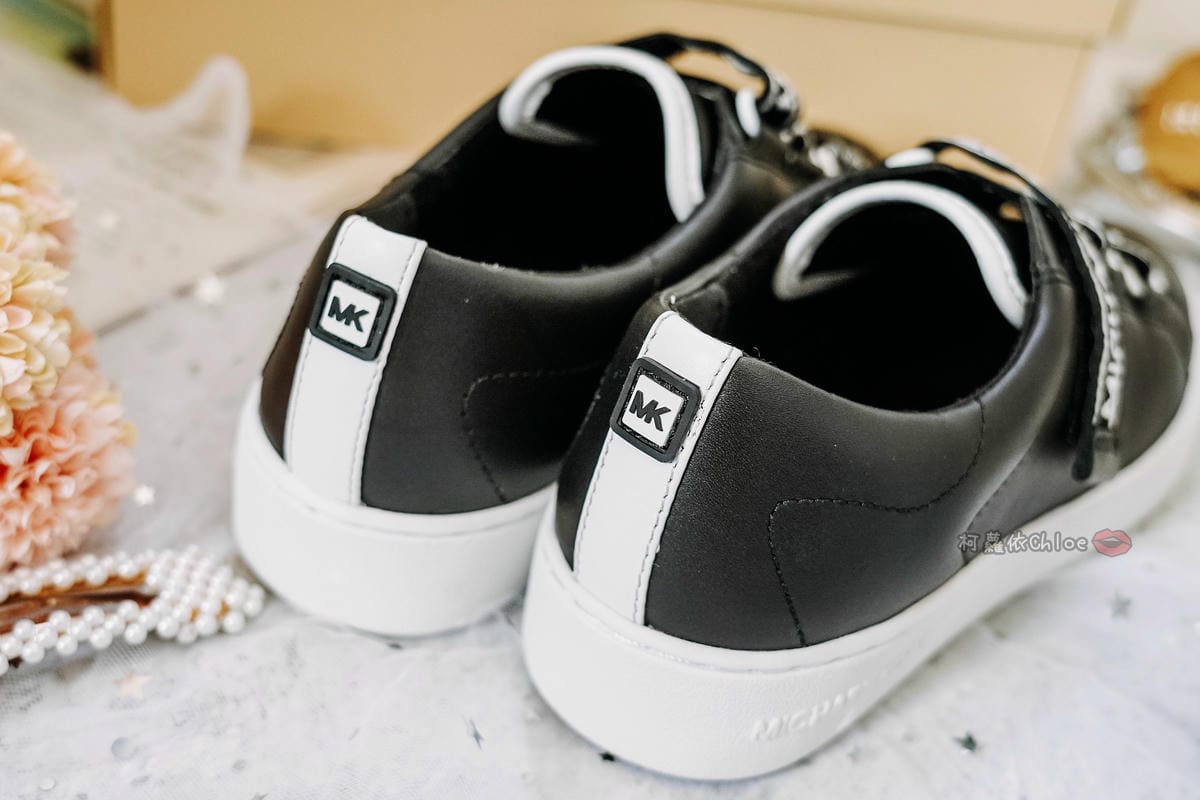 潮鞋開箱 黑色皮革MK平底板鞋 重複穿搭LOOKBOOK5.jpg