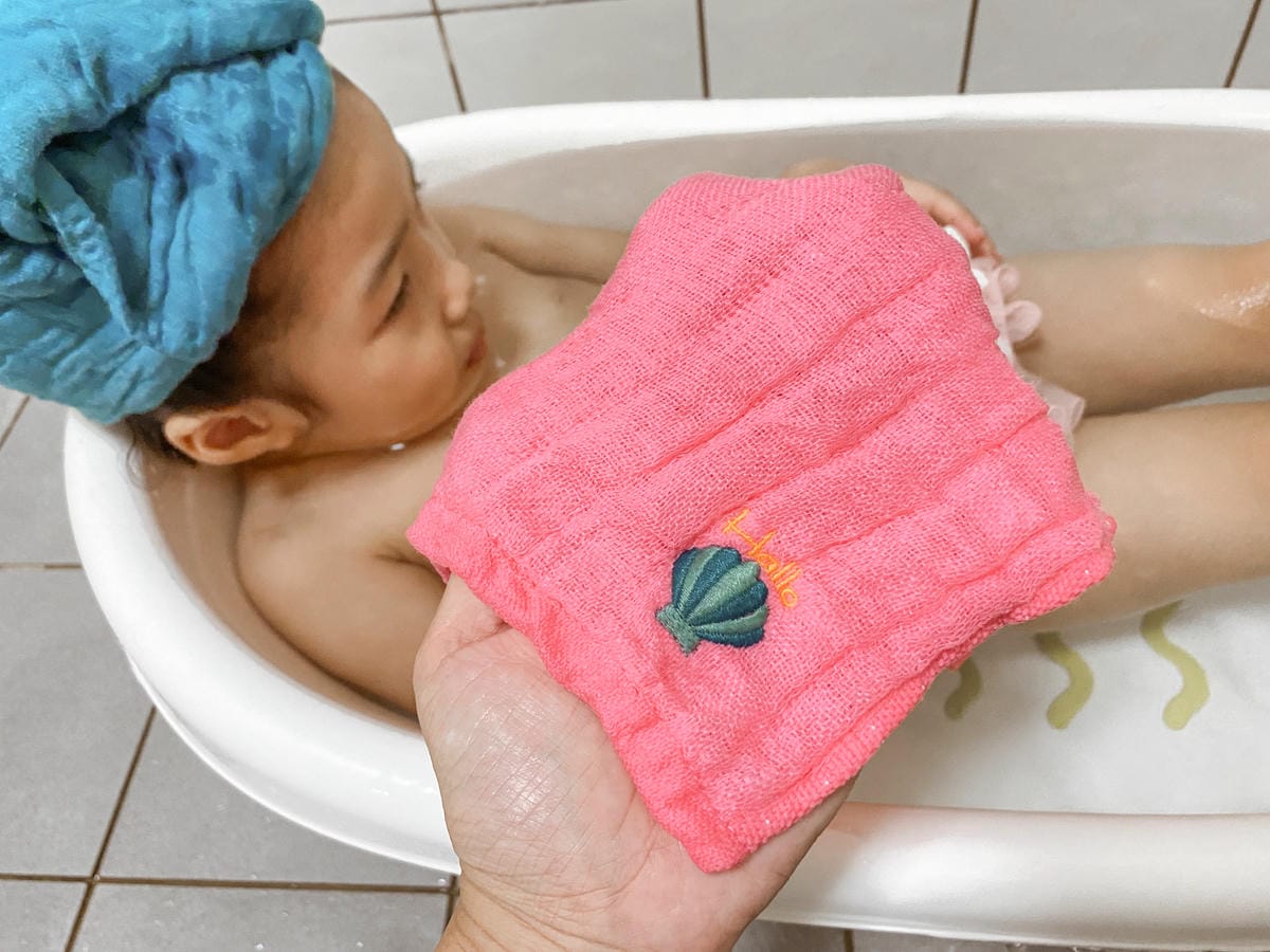 童鞋穿搭x好物分享 日本SkippOn ISEAL VU系列兒童休閒機能鞋%26;Nicott五重珍珠紗方巾 限時團購141.jpg