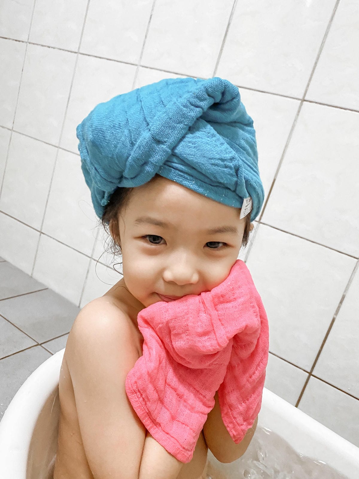 童鞋穿搭x好物分享 日本SkippOn ISEAL VU系列兒童休閒機能鞋%26;Nicott五重珍珠紗方巾 限時團購142.jpg