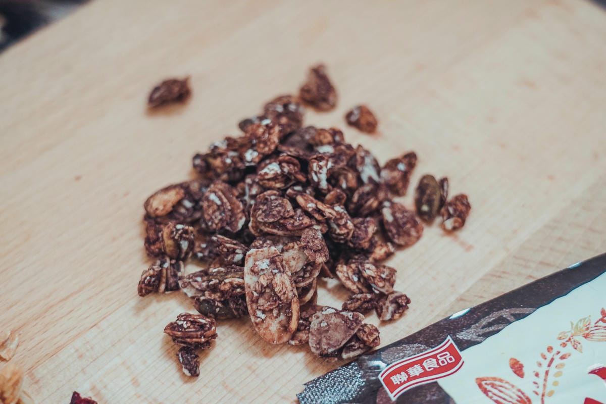 早餐穀物 用萬歲牌堅穀力開啟一整天滿滿活力 巧克力杏仁%26;蜂蜜椰香9.jpg