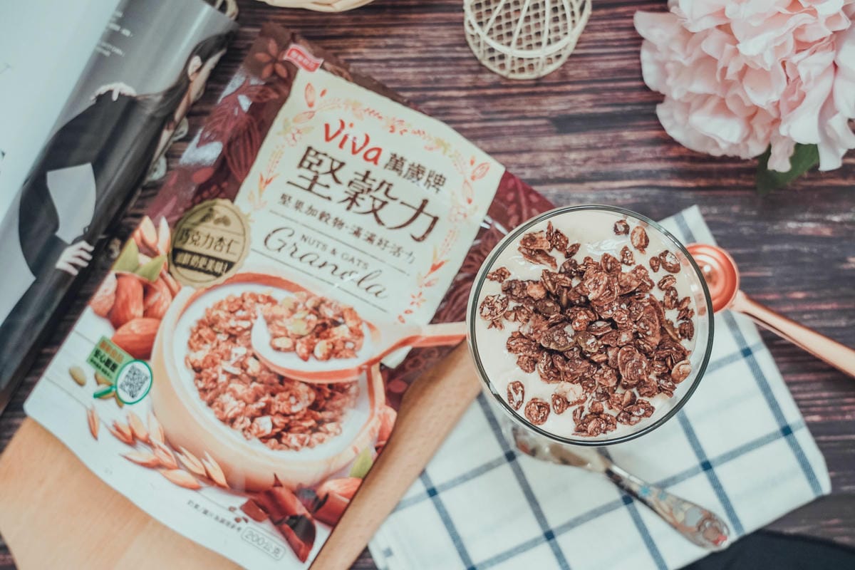 早餐穀物 用萬歲牌堅穀力開啟一整天滿滿活力 巧克力杏仁%26;蜂蜜椰香12.jpg