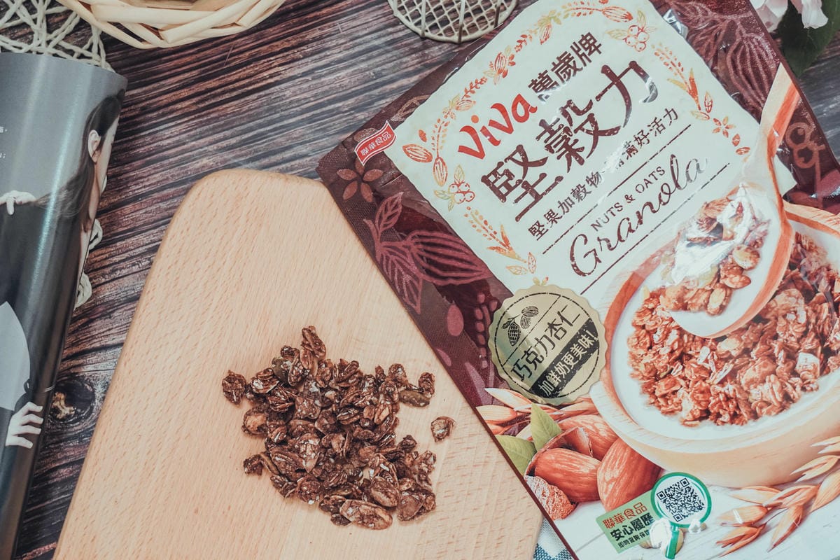 早餐穀物 用萬歲牌堅穀力開啟一整天滿滿活力 巧克力杏仁%26;蜂蜜椰香6.jpg