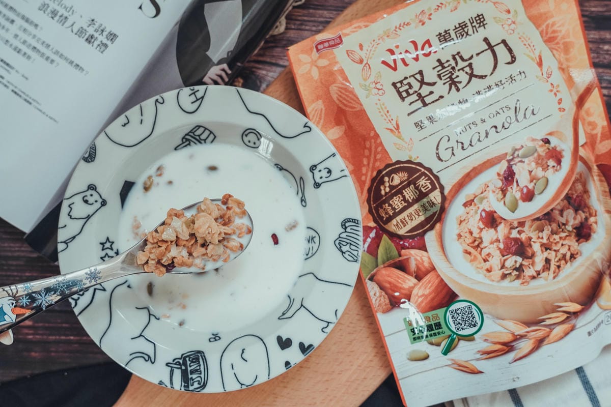 早餐穀物 用萬歲牌堅穀力開啟一整天滿滿活力 巧克力杏仁%26;蜂蜜椰香19.jpg