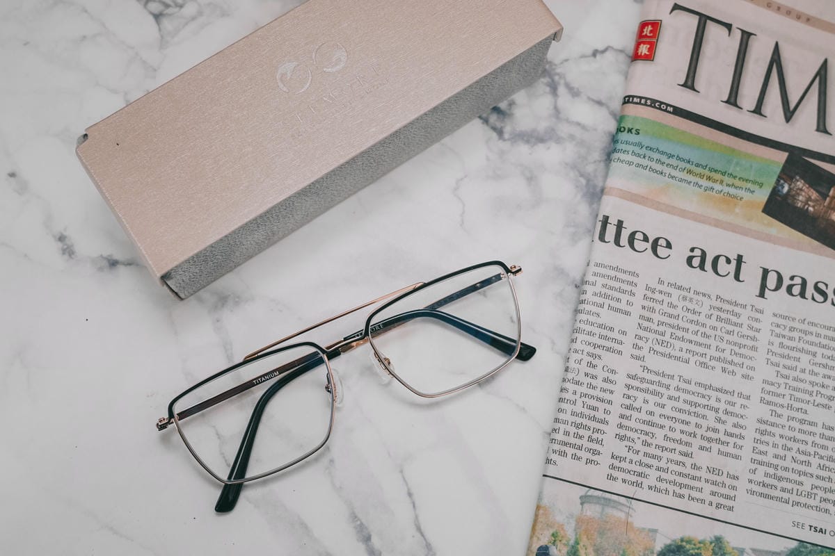 台南手目耳眼鏡 享受一杯好咖啡 獨家旅行式配鏡 無壓力挑選專屬自己的眼鏡46.jpg 台南手目耳眼鏡 享受一杯好咖啡 獨家旅行式配鏡 無壓力挑選專屬自己的眼鏡46.jpg