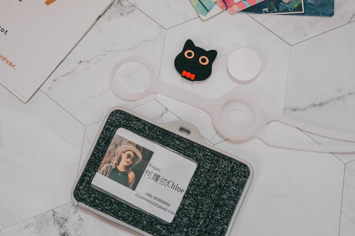 輕時尚設計 Bone頸掛識別證套-沙紋款Lanyard Wallet Hor識別證、卡夾、零錢包 一起帶著走19.jpg