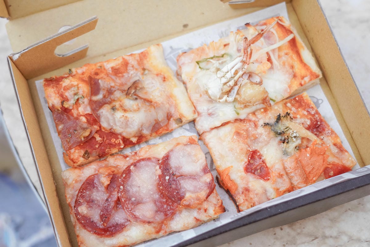 高雄美食 BITE 2 GO 義式快餐店 薄多義旗下外帶店 純白色餐車超吸睛7.jpg