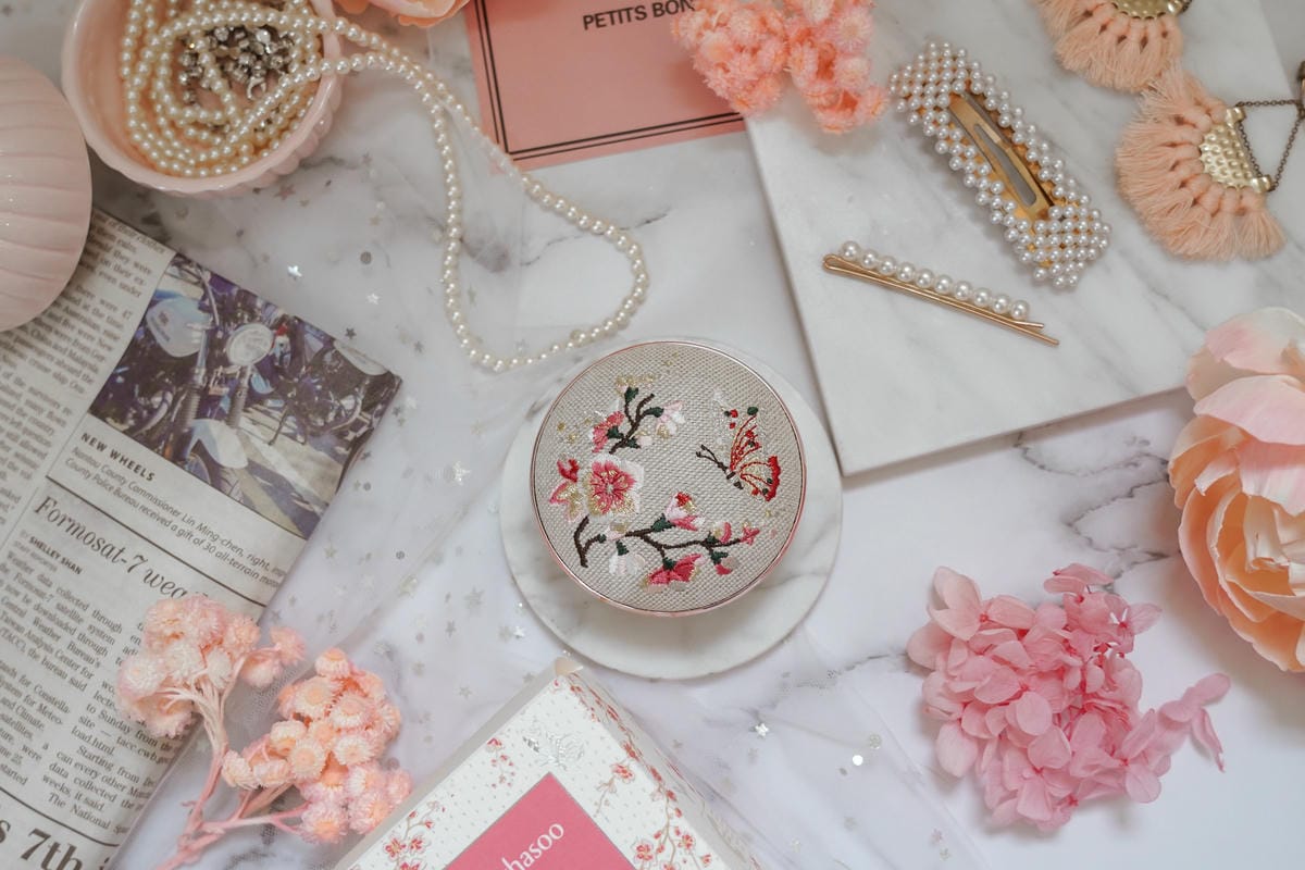 美妝購物|Qoo10購物平台韓國直送享優惠 Sulwhasoo 雪花秀 完美瓷肌氣墊粉霜(2020幸運花園限量版)10.jpg 美妝購物|Qoo10購物平台韓國直送享優惠 Sulwhasoo 雪花秀 完美瓷肌氣墊粉霜(2020幸運花園限量版)10.jpg