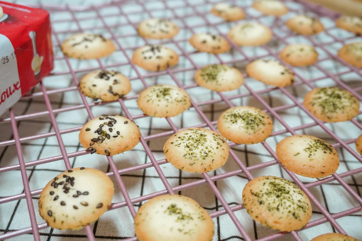 餅乾食譜 古早味海苔芝麻餅乾 零失敗一次成功 奶油香氣濃郁 脆口好吃27.JPG 餅乾食譜 古早味海苔芝麻餅乾 零失敗一次成功 奶油香氣濃郁 脆口好吃27.JPG