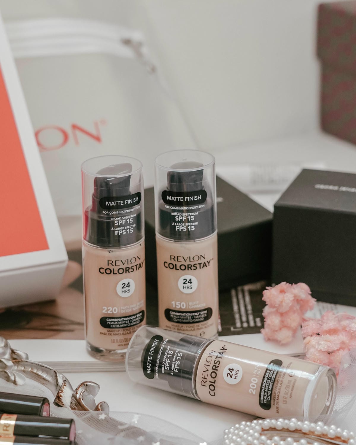 試色分享 露華濃經典璀璨唇膏15色全系列 我的自信命定色!超持色輕透粉底液開架持久底妝推薦5.jpg 試色分享 露華濃經典璀璨唇膏15色全系列 我的自信命定色!超持色輕透粉底液開架持久底妝推薦5.jpg