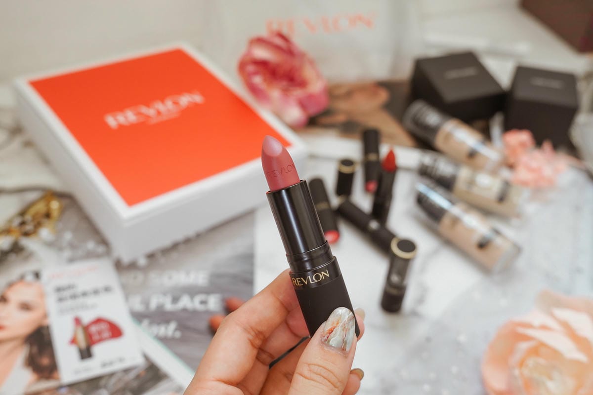 試色分享 露華濃經典璀璨唇膏15色全系列 我的自信命定色!超持色輕透粉底液開架持久底妝推薦17.jpg 試色分享 露華濃經典璀璨唇膏15色全系列 我的自信命定色!超持色輕透粉底液開架持久底妝推薦17.jpg