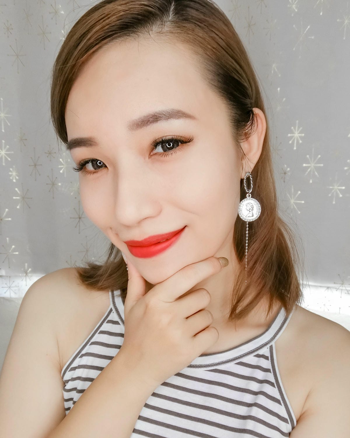 試色分享 露華濃經典璀璨唇膏15色全系列 我的自信命定色!超持色輕透粉底液開架持久底妝推薦28.jpg 試色分享 露華濃經典璀璨唇膏15色全系列 我的自信命定色!超持色輕透粉底液開架持久底妝推薦28.jpg