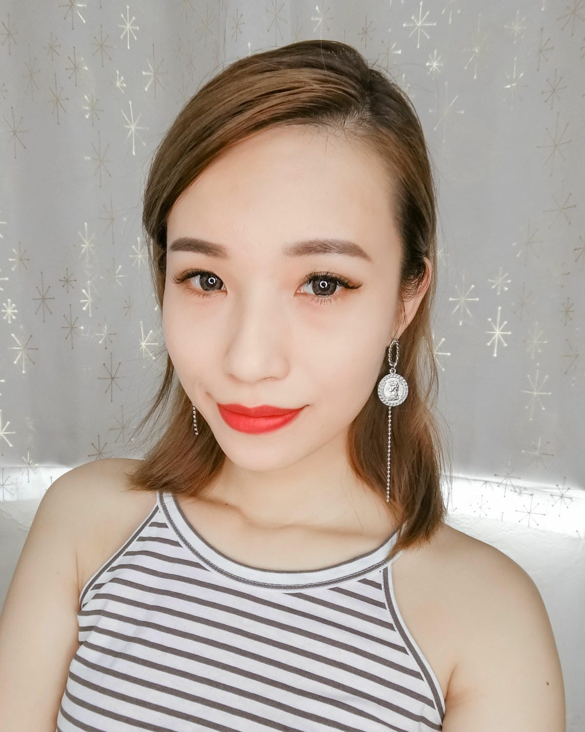 試色分享 露華濃經典璀璨唇膏15色全系列 我的自信命定色!超持色輕透粉底液開架持久底妝推薦26.jpg 試色分享 露華濃經典璀璨唇膏15色全系列 我的自信命定色!超持色輕透粉底液開架持久底妝推薦26.jpg