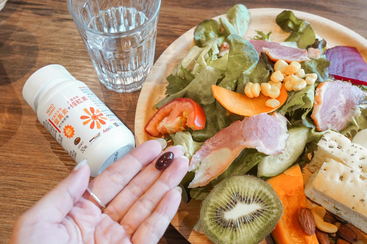 守護晶亮舒適閱讀不卡卡 悠活原力 YOHOPOWER金盞花萃取葉黃素+紅藻萃取蝦紅素複方軟膠囊18.JPG 守護晶亮舒適閱讀不卡卡 悠活原力 YOHOPOWER金盞花萃取葉黃素+紅藻萃取蝦紅素複方軟膠囊18.JPG