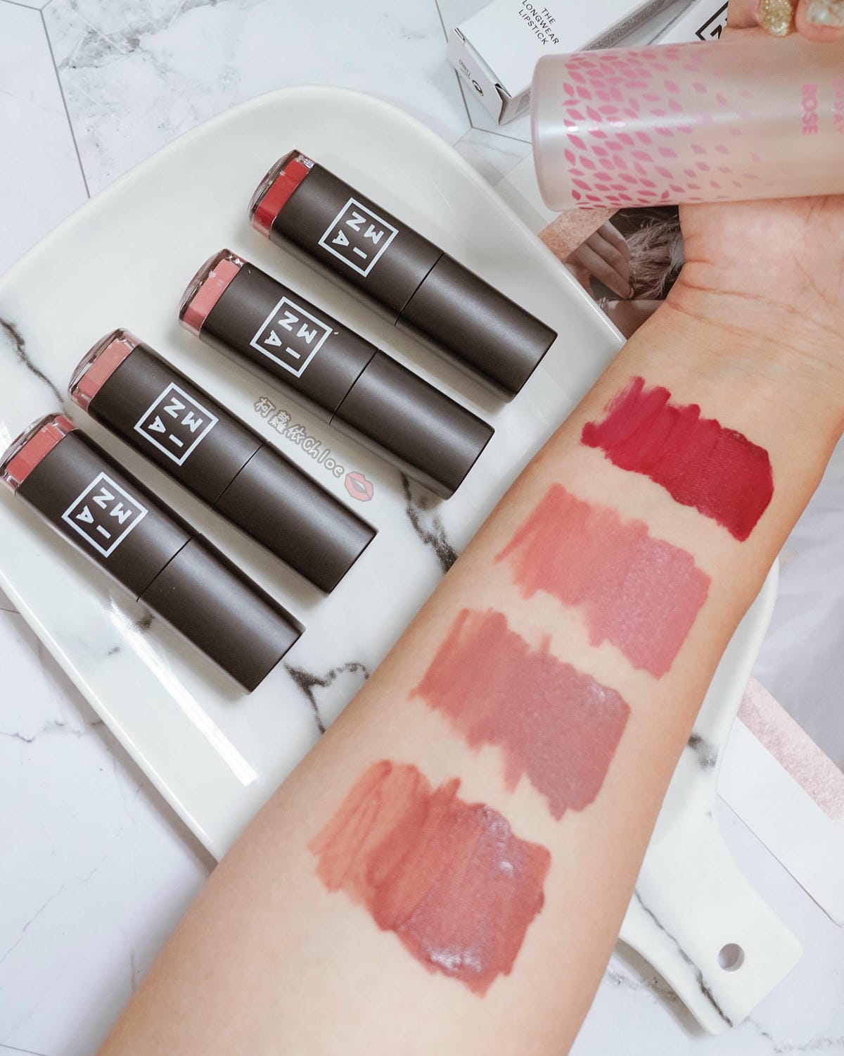 彩妝|西班牙平價彩妝3INA #超印色染唇釉 試色分享+夏天定妝必備的 #小桃噴 定妝噴霧3.jpg 彩妝|西班牙平價彩妝3INA #超印色染唇釉 試色分享+夏天定妝必備的 #小桃噴 定妝噴霧3.jpg