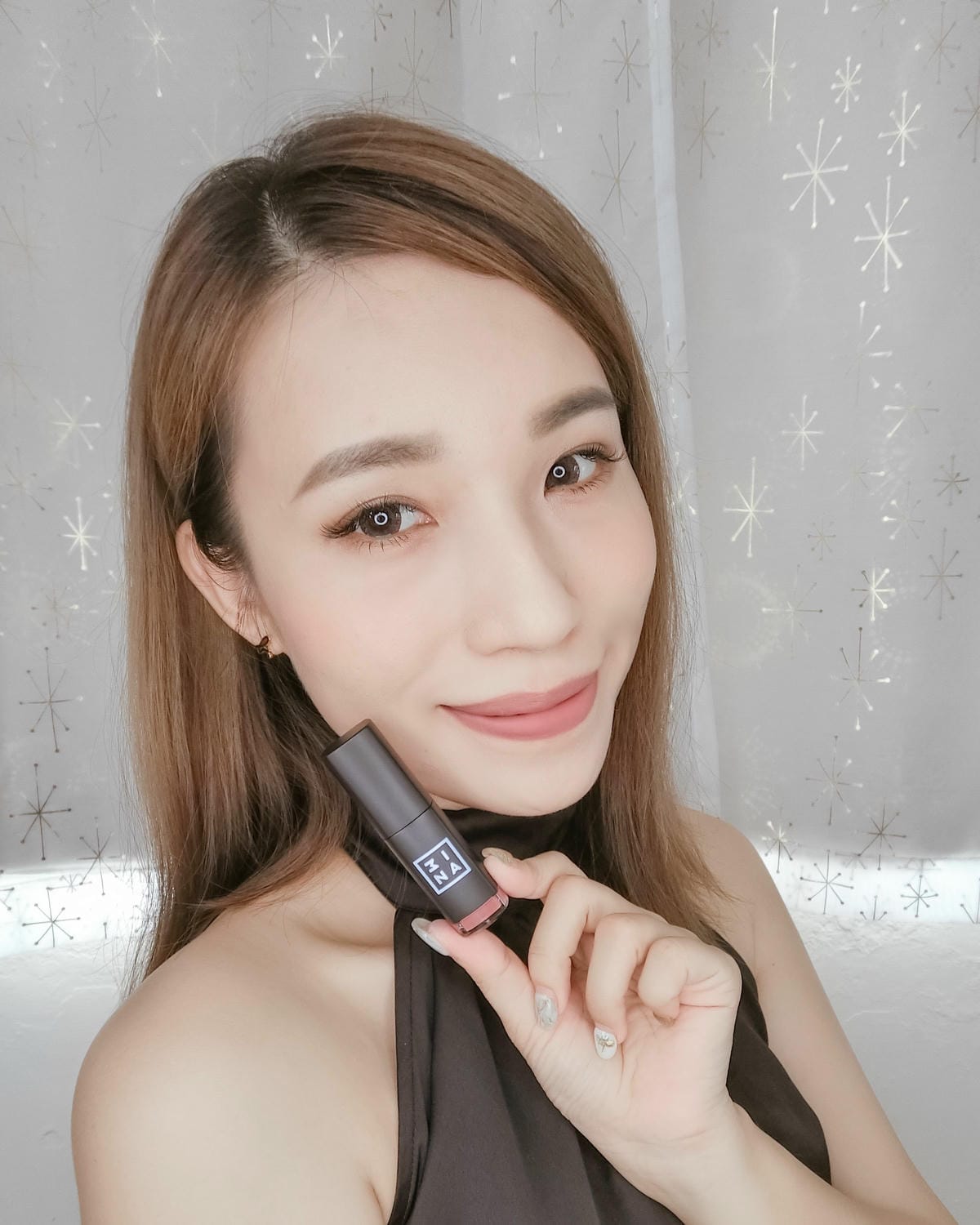 彩妝|西班牙平價彩妝3INA #超印色染唇釉 試色分享+夏天定妝必備的 #小桃噴 定妝噴霧7.jpg 彩妝|西班牙平價彩妝3INA #超印色染唇釉 試色分享+夏天定妝必備的 #小桃噴 定妝噴霧7.jpg