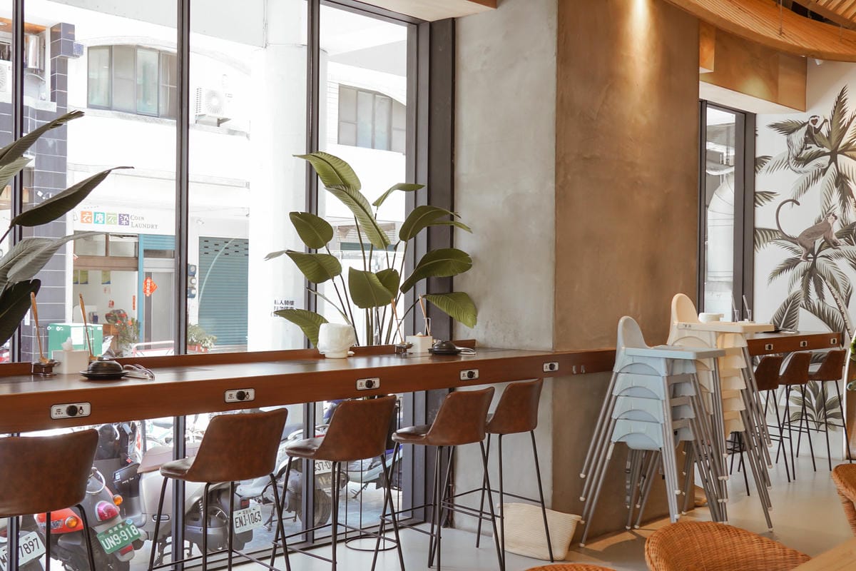 台南火鍋|花花世界鍋物 浮誇海陸鍋 活龍蝦 Prime無骨牛小排 超邪惡鮭魚卵丼飯必點 台南東區最美度假網美風火鍋店5.jpg 台南火鍋|花花世界鍋物 浮誇海陸鍋 活龍蝦 Prime無骨牛小排 超邪惡鮭魚卵丼飯必點 台南東區最美度假網美風火鍋店5.jpg