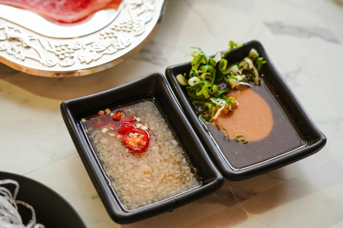 台南火鍋|花花世界鍋物 浮誇海陸鍋 活龍蝦 Prime無骨牛小排 超邪惡鮭魚卵丼飯必點 台南東區最美度假網美風火鍋店12A.jpg 台南火鍋|花花世界鍋物 浮誇海陸鍋 活龍蝦 Prime無骨牛小排 超邪惡鮭魚卵丼飯必點 台南東區最美度假網美風火鍋店12A.jpg