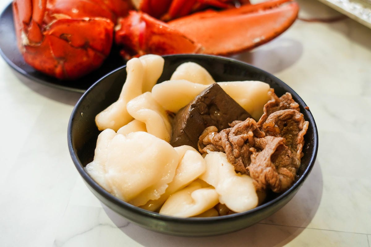 台南火鍋|花花世界鍋物 浮誇海陸鍋 活龍蝦 Prime無骨牛小排 超邪惡鮭魚卵丼飯必點 台南東區最美度假網美風火鍋店27.jpg 台南火鍋|花花世界鍋物 浮誇海陸鍋 活龍蝦 Prime無骨牛小排 超邪惡鮭魚卵丼飯必點 台南東區最美度假網美風火鍋店27.jpg