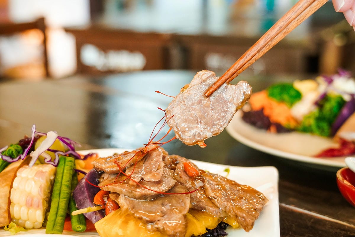 高雄旗山美食 六梅草堂 香食茶器禪風美學 無菜單料理餐廳 走進日式老屋體驗五感料理41.jpg