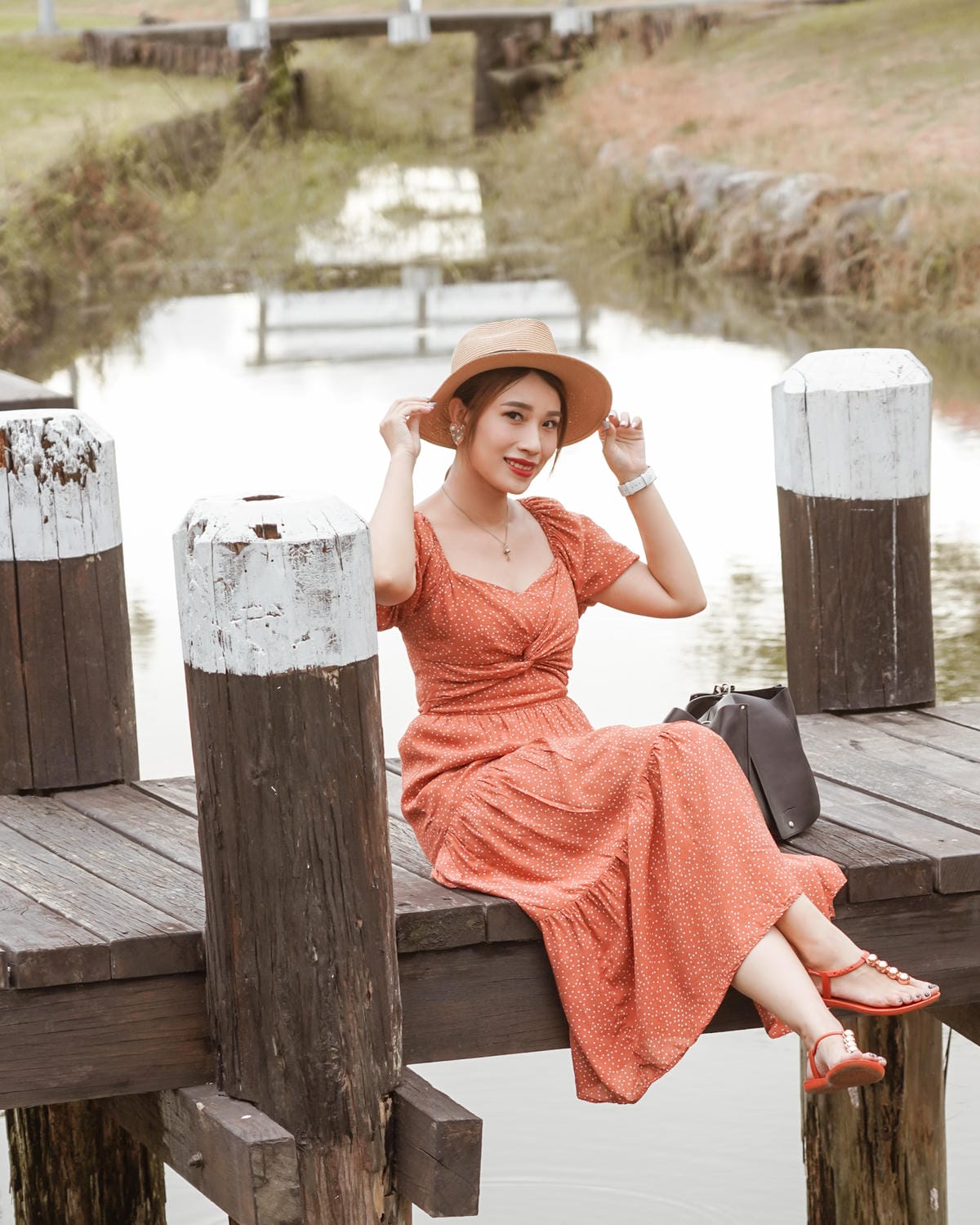 韓國美妝 補水控油好物d%5CAlba白松露粉櫻水光噴霧 潔顏慕斯 蘭吉兒防曬隔離乳 打造一整天的好膚況 就到【好時尚購物網】選購18A.jpg