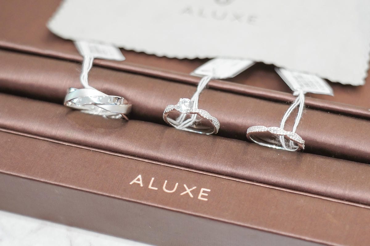 婚戒推薦|ALUXE亞立詩高雄博愛門市 品牌四大優勢為每一對新人傳遞幸福25.jpg 婚戒推薦|ALUXE亞立詩高雄博愛門市 品牌四大優勢為每一對新人傳遞幸福25.jpg