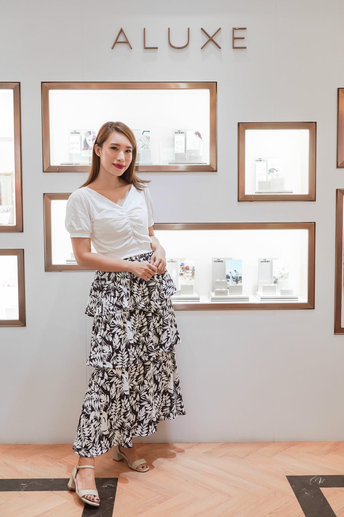 婚戒推薦|ALUXE亞立詩高雄博愛門市 品牌四大優勢為每一對新人傳遞幸福4.jpg 婚戒推薦|ALUXE亞立詩高雄博愛門市 品牌四大優勢為每一對新人傳遞幸福4.jpg