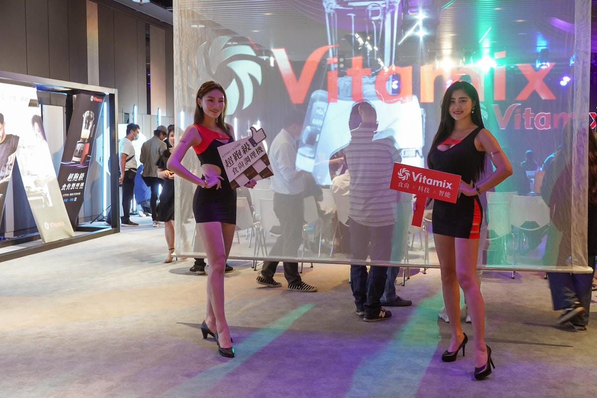Vitamix 史上第一台超跑級調理機 廚房界的超跑 一鍵按下輕鬆完成食尚美味 Vitamix 超跑級調理機 A3500i A2500i 正式發表上市2.jpg