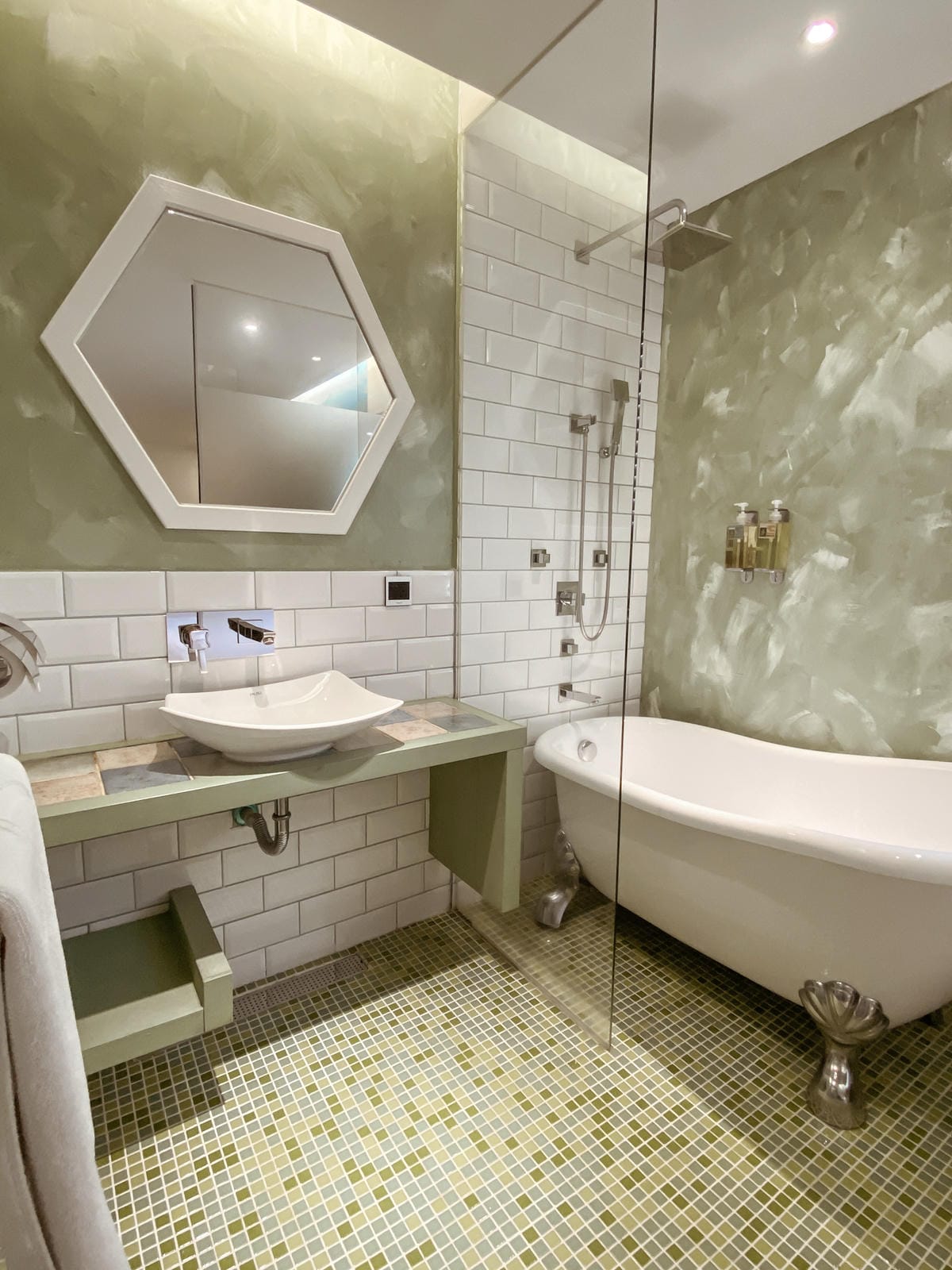 台北住宿 D.G. Hotel %26; Cafe 大稻埕迪化街上有咖啡廳的南法鄉村風旅店32.JPG 台北住宿 D.G. Hotel %26; Cafe 大稻埕迪化街上有咖啡廳的南法鄉村風旅店32.JPG