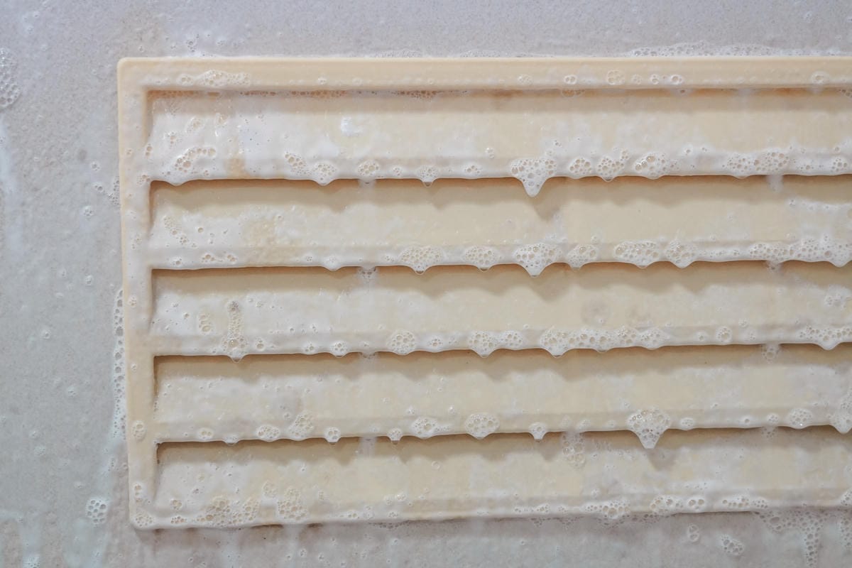 媽咪們必看 浴室除霉好輕鬆　交給不咬手的潔淨學 浴廁除霉噴霧12A.jpg