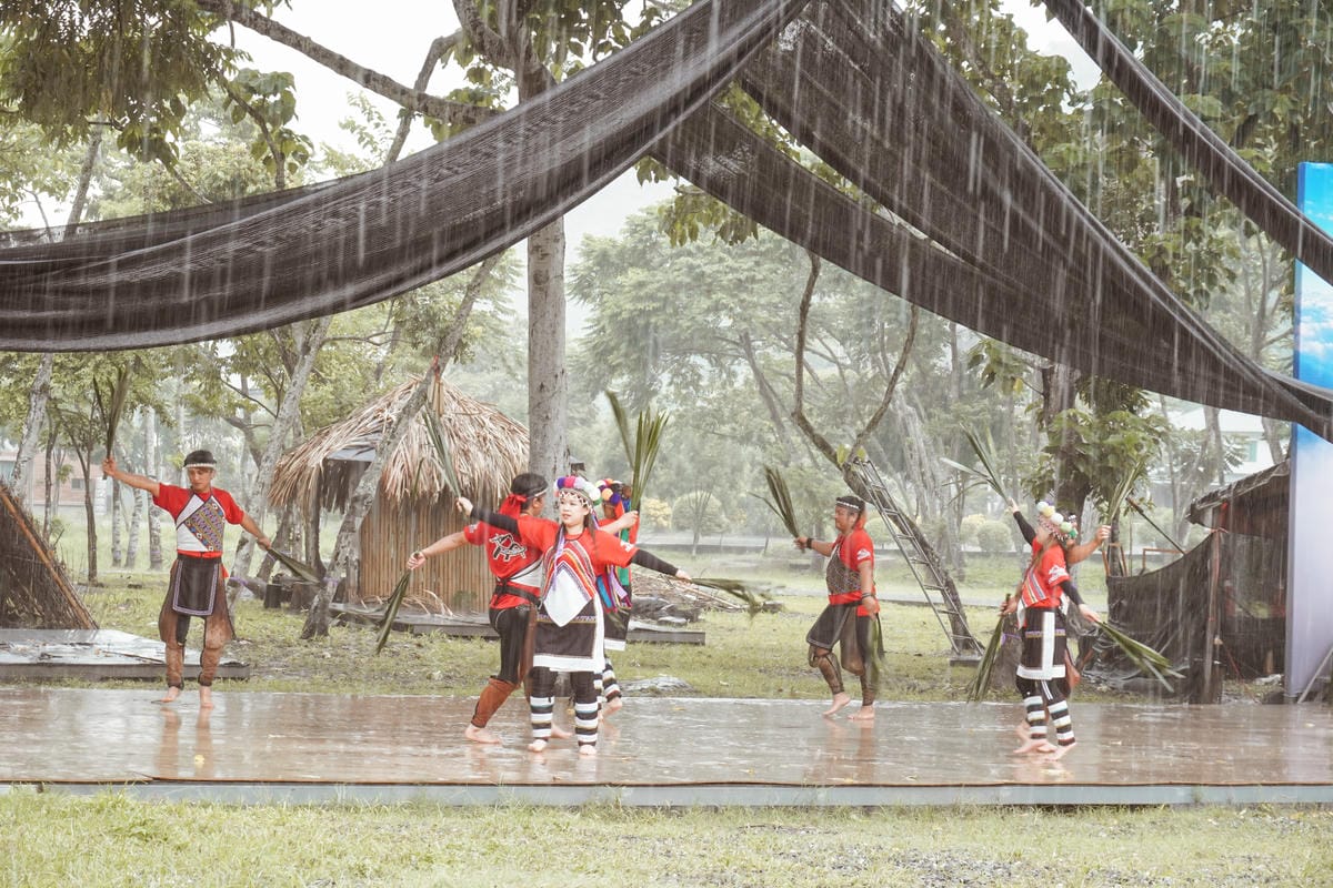 嘉義親子半日遊 阿里山逐鹿部落 嘉義小奈良 近距離餵食梅花鹿 鄒族部落藝術村31.jpg 嘉義親子半日遊 阿里山逐鹿部落 嘉義小奈良 近距離餵食梅花鹿 鄒族部落藝術村31.jpg