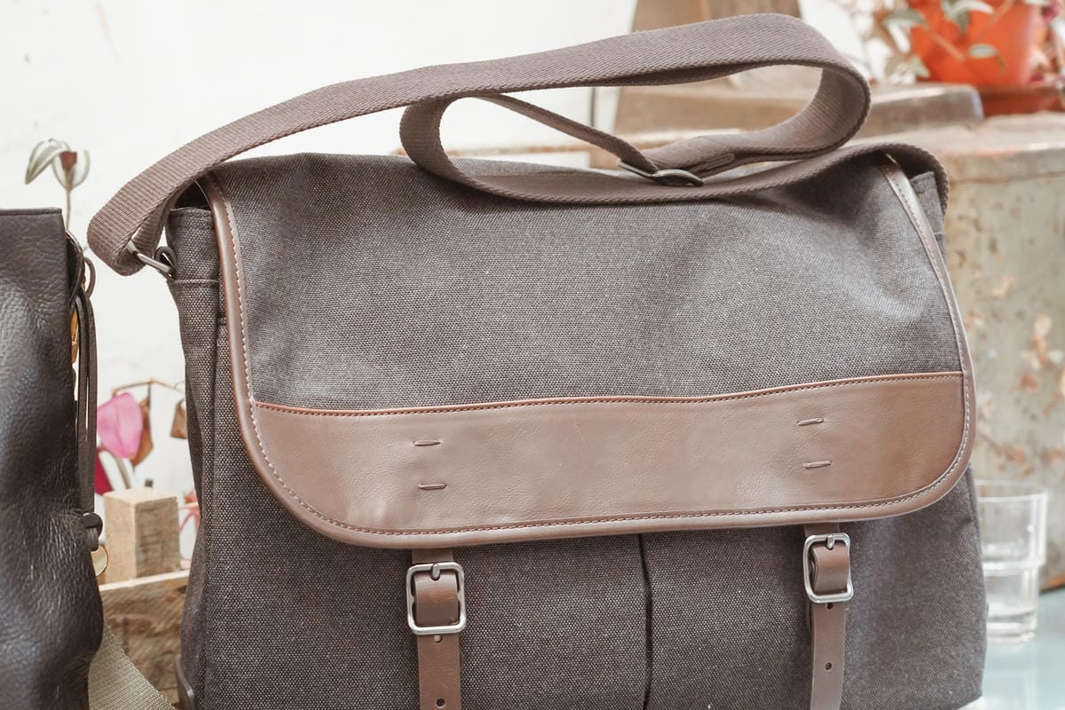 包包開箱 FOSSIL都會時尚男女包款分享 優雅與休閒風格兼具 時尚好穿搭7A.jpg 包包開箱 FOSSIL都會時尚男女包款分享 優雅與休閒風格兼具 時尚好穿搭7A.jpg