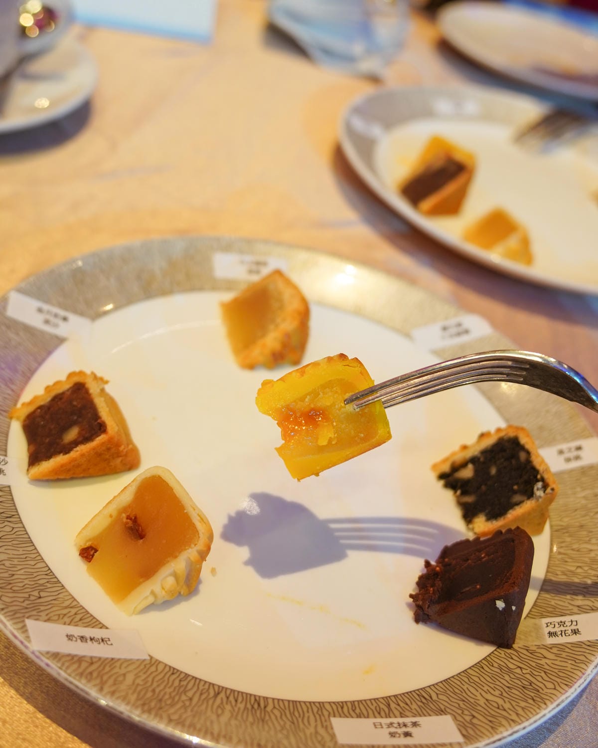 2020中秋月餅 漢來情月風雅禮盒 八款經典口味一次滿足 五星級飯店月餅首選13.jpg