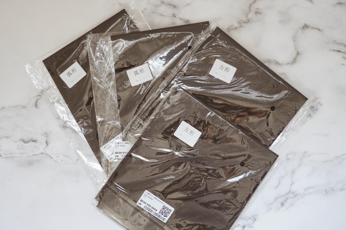 車用好物 磁吸汽車遮陽簾 隔熱防曬窗簾 擋陽光不擋視線2.jpg 車用好物 磁吸汽車遮陽簾 隔熱防曬窗簾 擋陽光不擋視線2.jpg