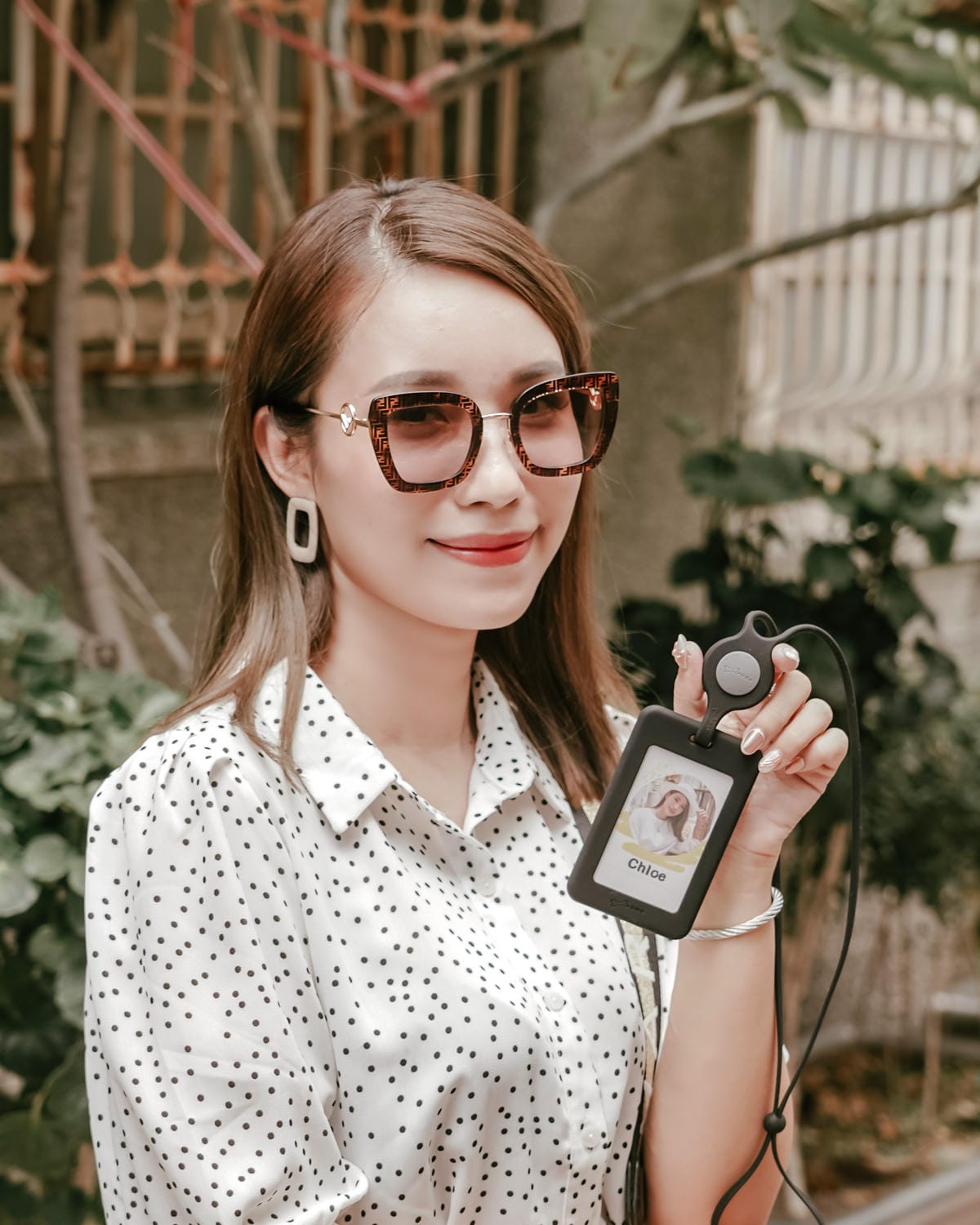 Bone 頸掛開窗識別證套 識別證 卡片 雙卡不干擾 輕鬆帶著走24.JPG Bone 頸掛開窗識別證套 識別證 卡片 雙卡不干擾 輕鬆帶著走24.JPG