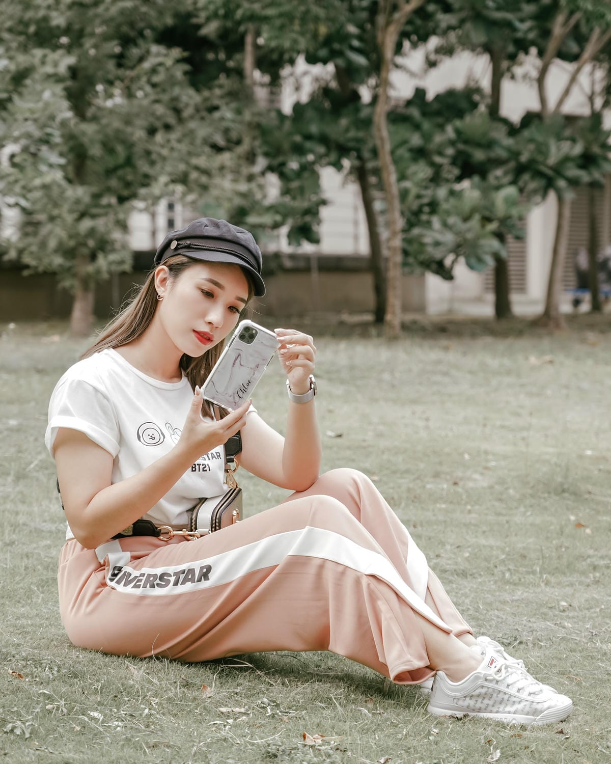 復古運動風穿搭 OB嚴選 X BT21 歡迎光臨宇宙明星BT21!!LOOKBOOK16.jpg 復古運動風穿搭 OB嚴選 X BT21 歡迎光臨宇宙明星BT21!!LOOKBOOK16.jpg