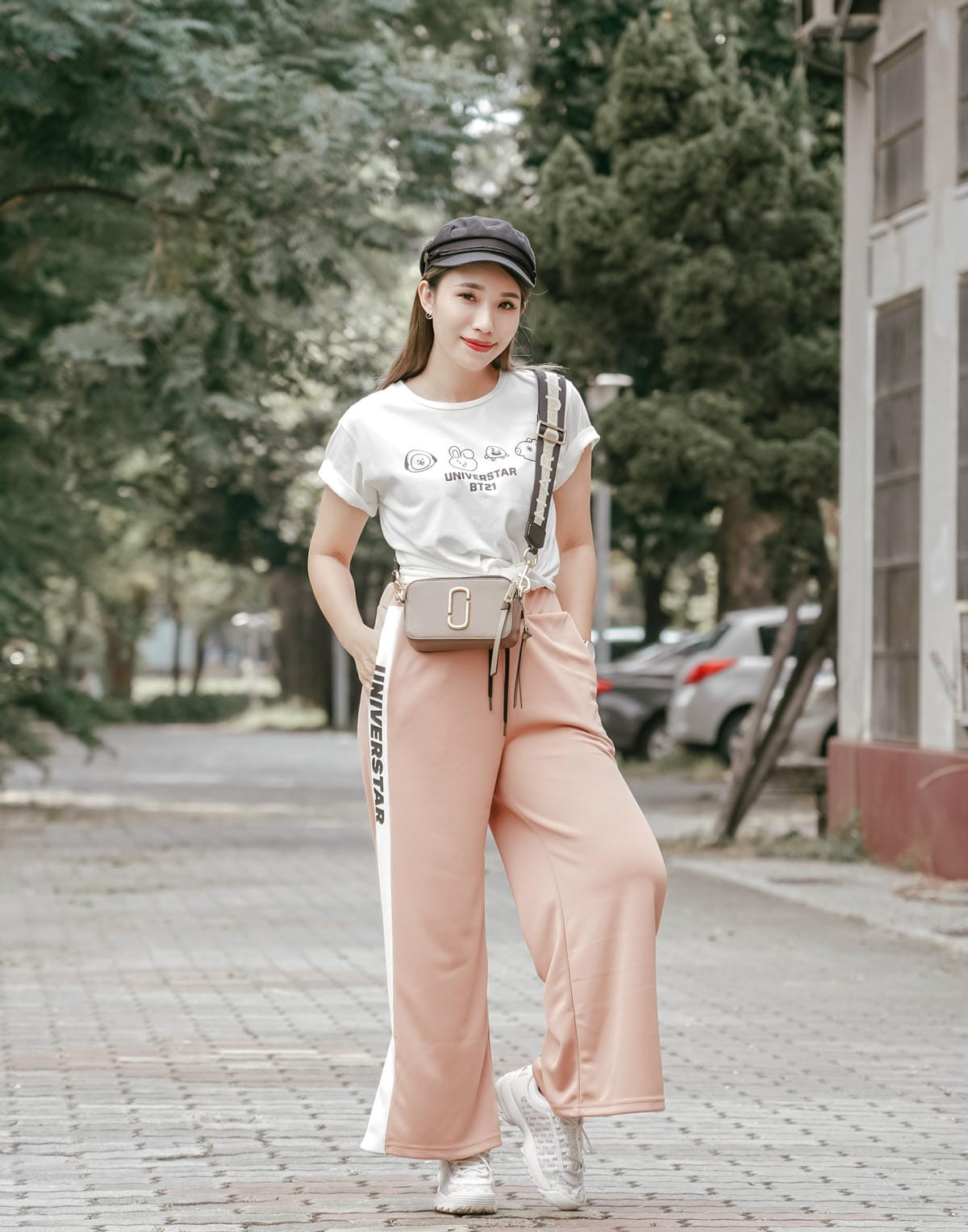 復古運動風穿搭 OB嚴選 X BT21 歡迎光臨宇宙明星BT21!!LOOKBOOK13.JPG 復古運動風穿搭 OB嚴選 X BT21 歡迎光臨宇宙明星BT21!!LOOKBOOK13.JPG