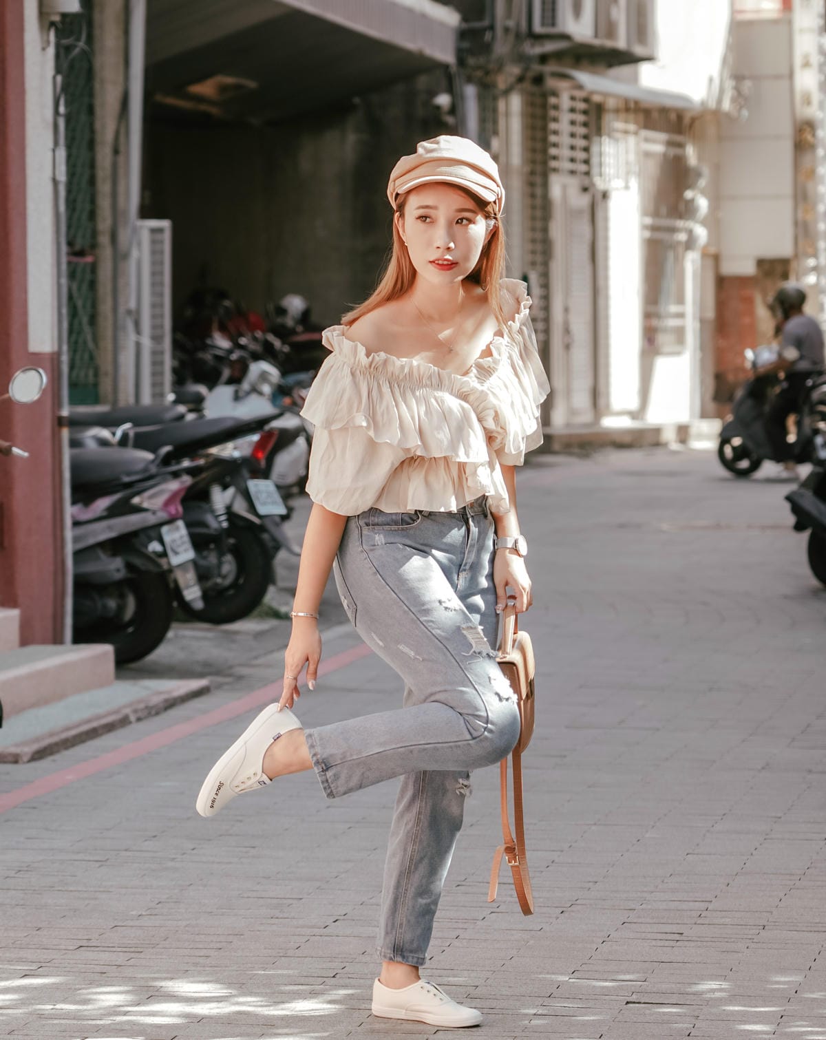 小白鞋穿搭 Keds CHAMPION 韓國款1916清新刺繡休閒鞋 一鞋三搭法穿搭LOOKBOOK25.JPG 小白鞋穿搭 Keds CHAMPION 韓國款1916清新刺繡休閒鞋 一鞋三搭法穿搭LOOKBOOK25.JPG