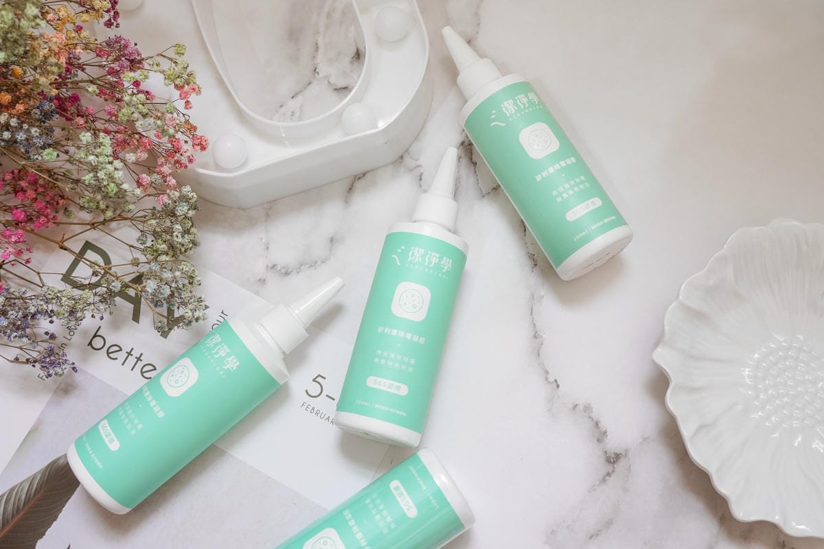 潔淨學 矽利康除霉凝膠 使用不刺鼻 不沾手 一沖乾淨 還我潔白牆角1.JPG 潔淨學 矽利康除霉凝膠 使用不刺鼻 不沾手 一沖乾淨 還我潔白牆角1.JPG