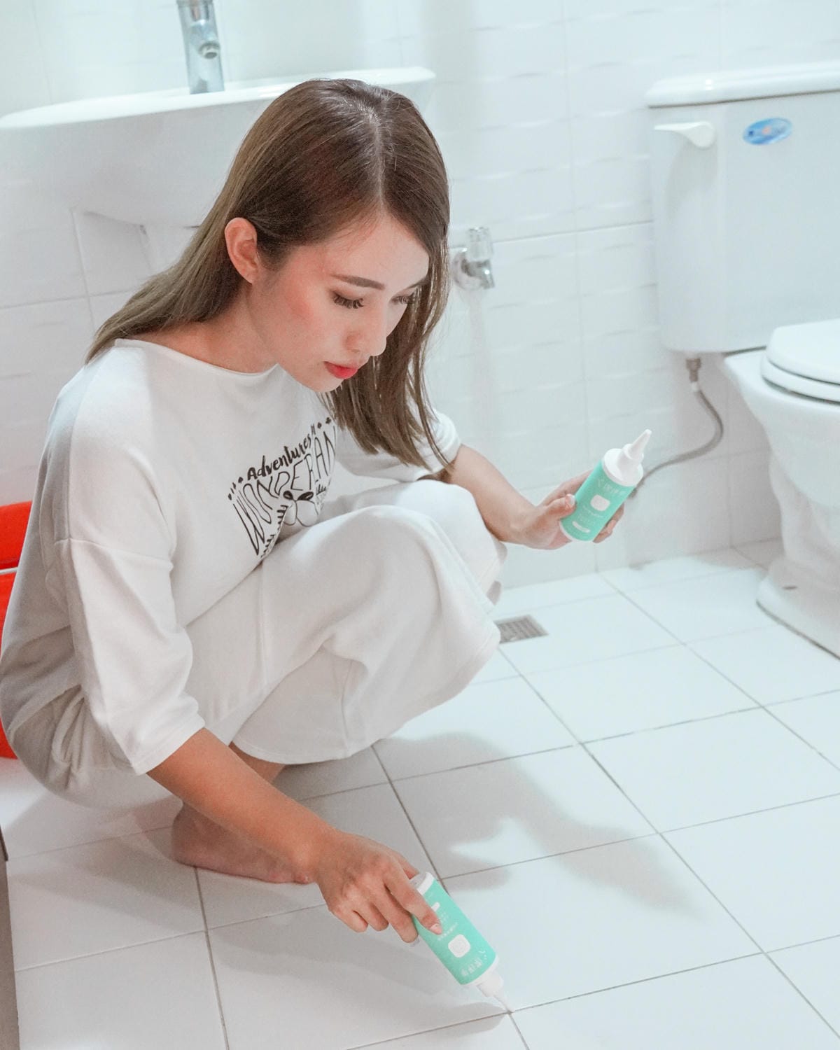 潔淨學 矽利康除霉凝膠 使用不刺鼻 不沾手 一沖乾淨 還我潔白牆角14.JPG 潔淨學 矽利康除霉凝膠 使用不刺鼻 不沾手 一沖乾淨 還我潔白牆角14.JPG