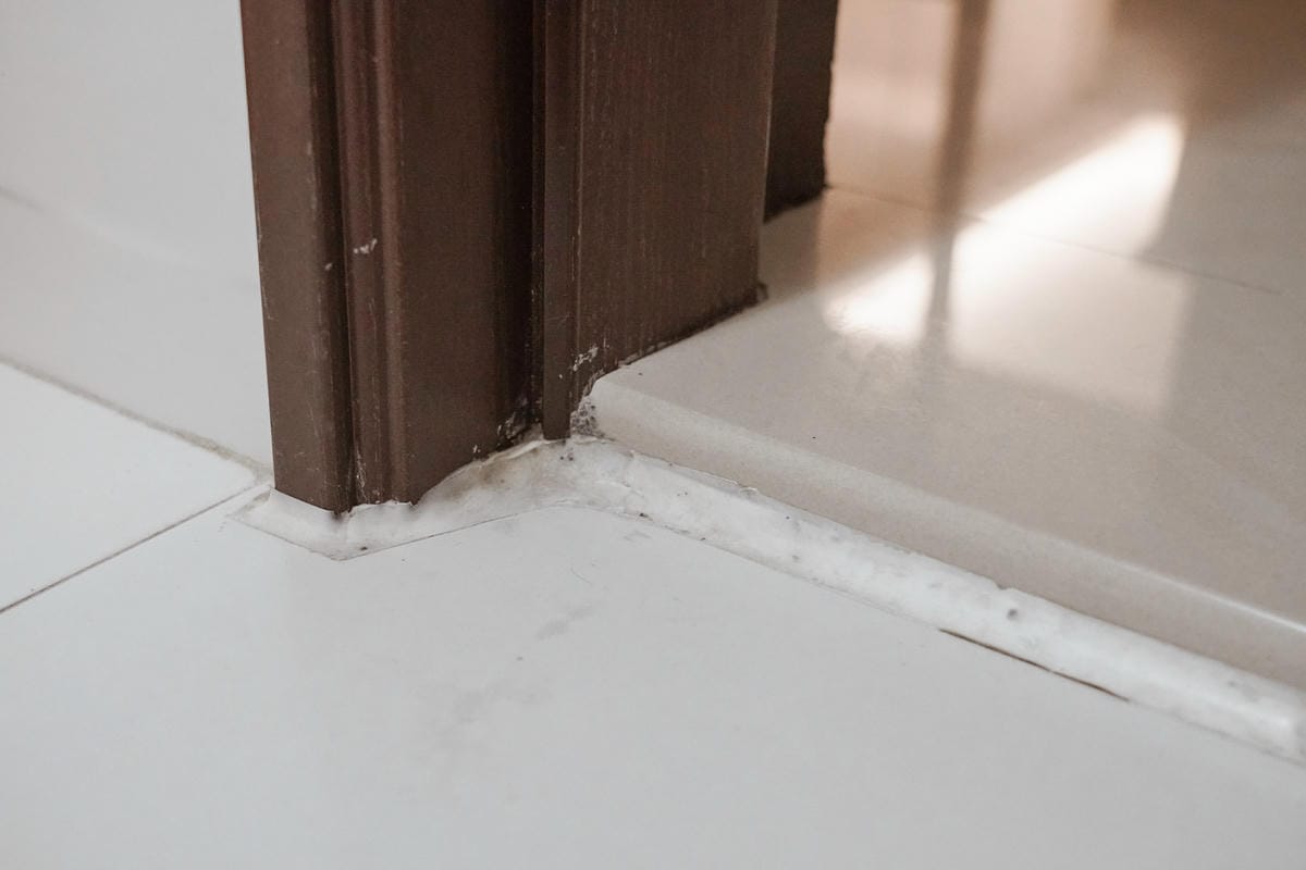 潔淨學 矽利康除霉凝膠 使用不刺鼻 不沾手 一沖乾淨 還我潔白牆角9.JPG 潔淨學 矽利康除霉凝膠 使用不刺鼻 不沾手 一沖乾淨 還我潔白牆角9.JPG