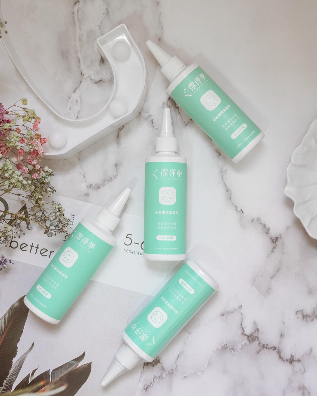 潔淨學 矽利康除霉凝膠 使用不刺鼻 不沾手 一沖乾淨 還我潔白牆角2.JPG 潔淨學 矽利康除霉凝膠 使用不刺鼻 不沾手 一沖乾淨 還我潔白牆角2.JPG