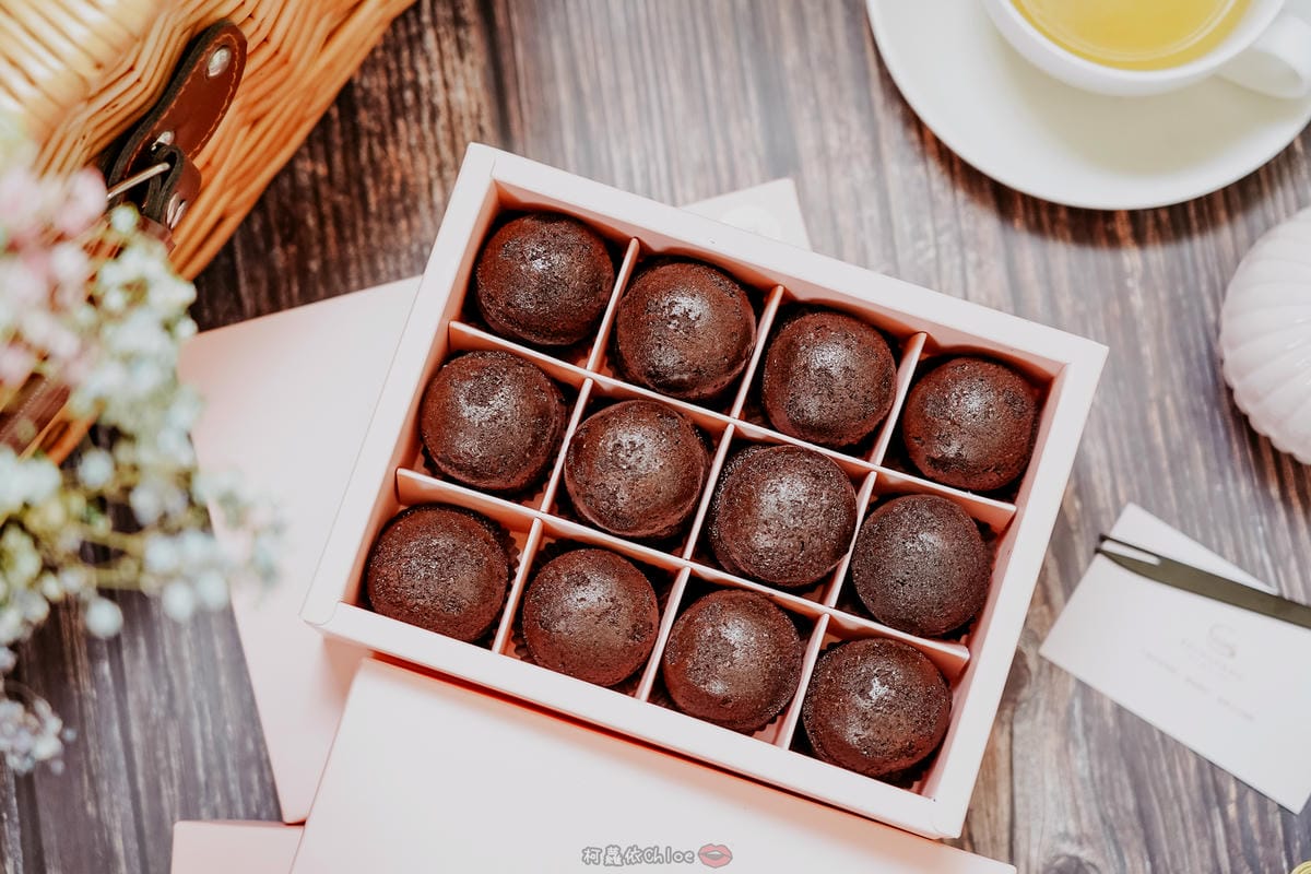 桃園甜點 杏芳食品 大溪70年老店 乳酪球必吃 新包裝12入乳酪球禮盒 送禮超體面22.jpg