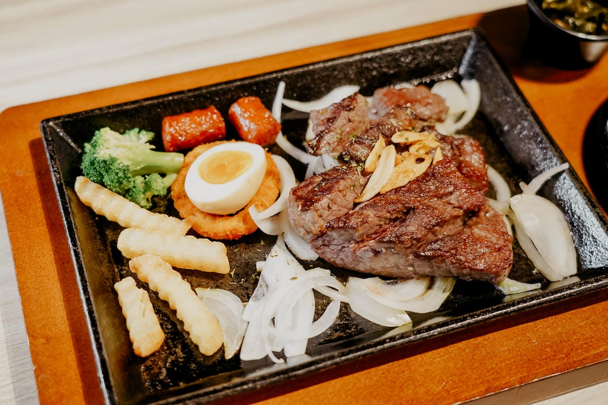 平價牛排館 拐彎抹角牛排館台南小北店 全台首創七種獨家秘醬 不使用重組肉22.JPG 平價牛排館 拐彎抹角牛排館台南小北店 全台首創七種獨家秘醬 不使用重組肉22.JPG