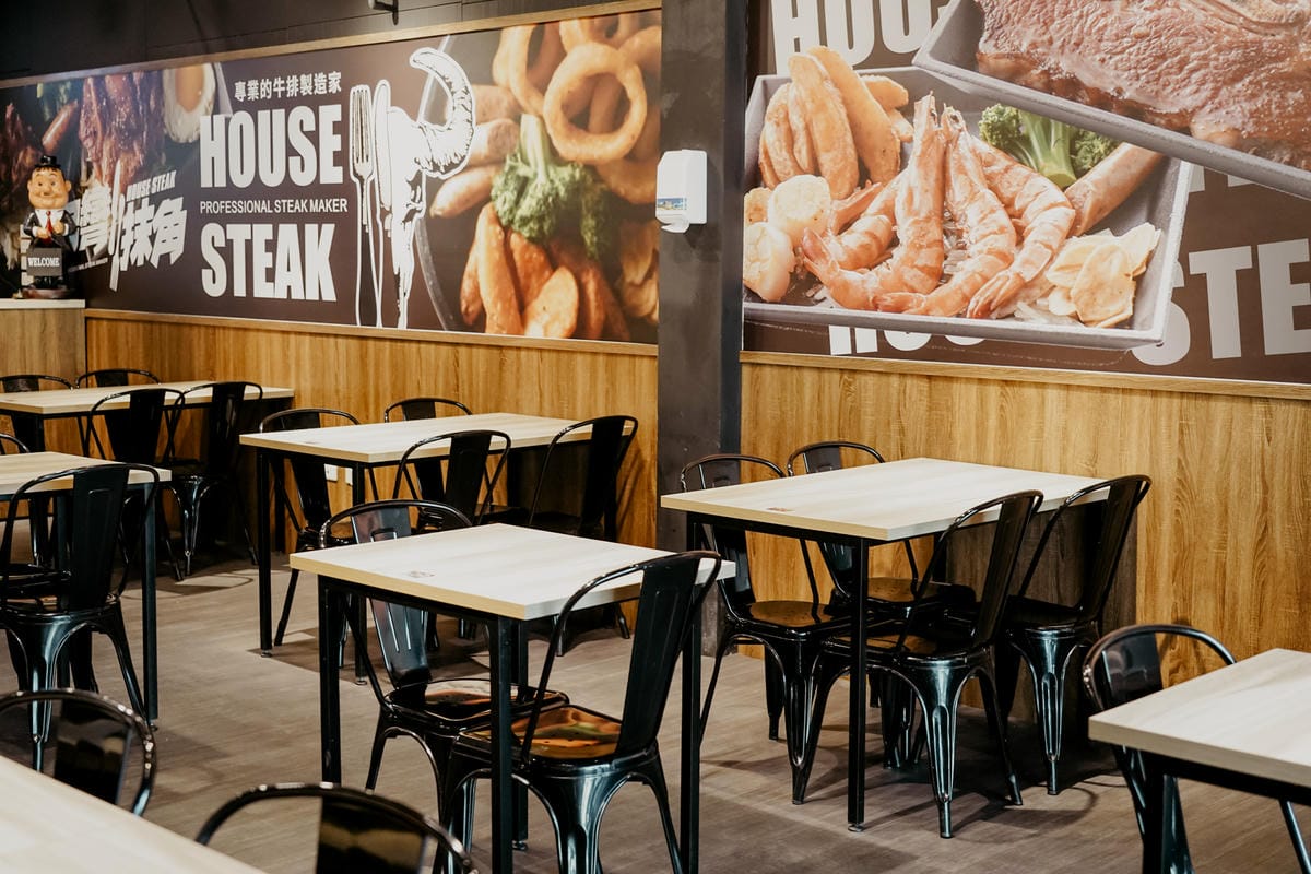 平價牛排館 拐彎抹角牛排館台南小北店 全台首創七種獨家秘醬 不使用重組肉5.JPG 平價牛排館 拐彎抹角牛排館台南小北店 全台首創七種獨家秘醬 不使用重組肉5.JPG