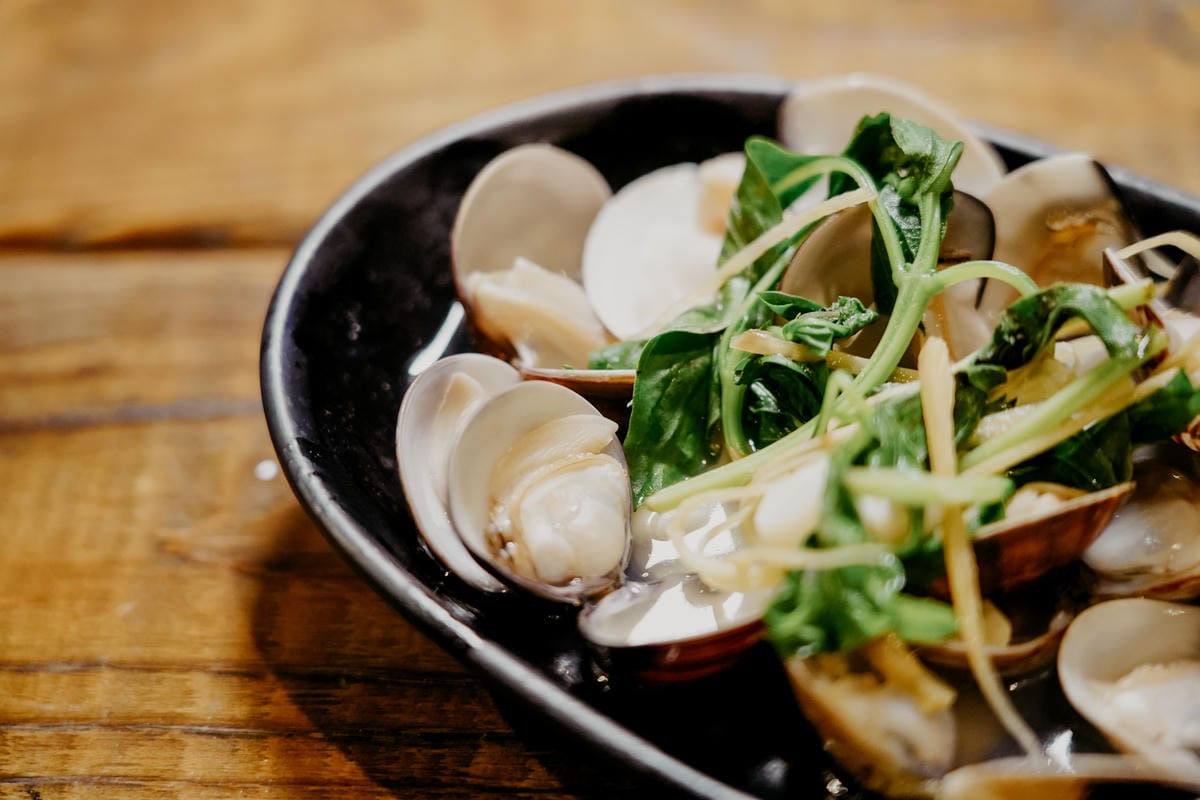 台南東區燒烤 浪兄浪弟 海鮮燒烤Bar 南洋海島環境氛圍 雞翅 骰子牛 美國生蠔必吃31.JPG