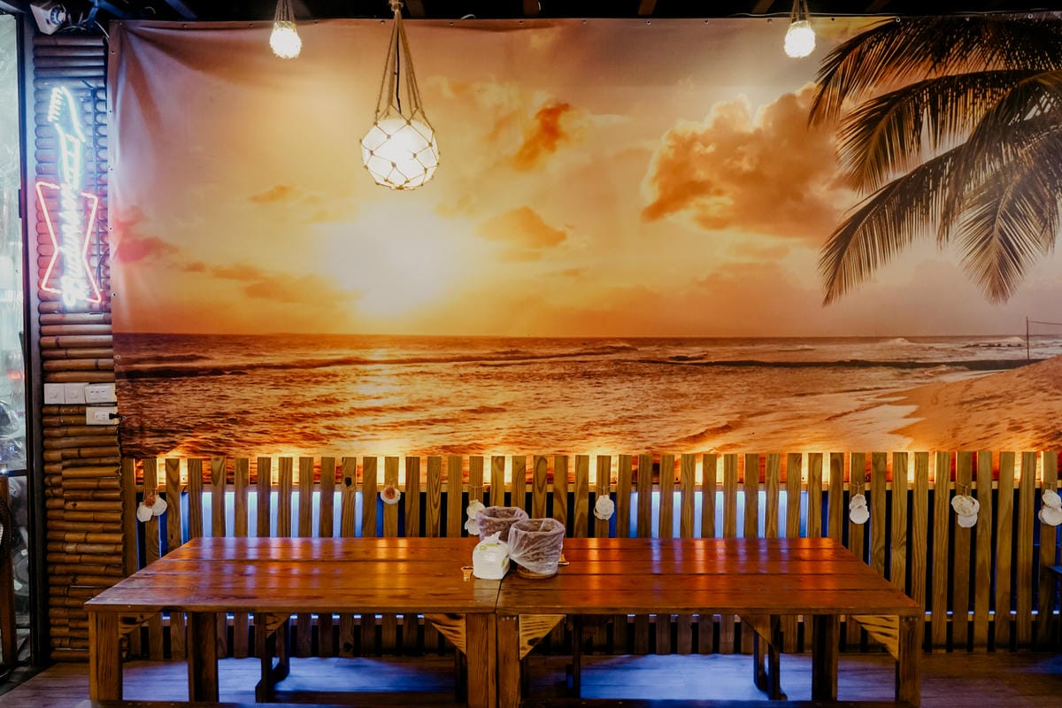 台南東區燒烤 浪兄浪弟 海鮮燒烤Bar 南洋海島環境氛圍 雞翅 骰子牛 美國生蠔必吃7.JPG