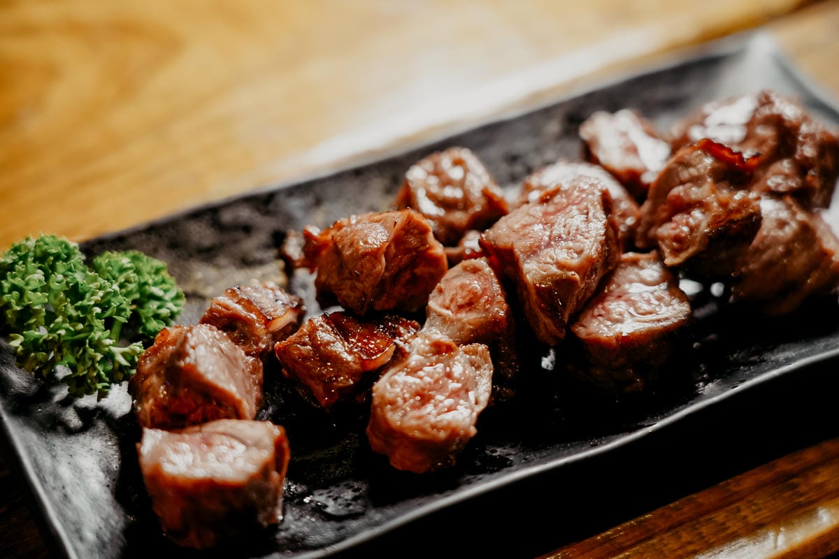 台南東區燒烤 浪兄浪弟 海鮮燒烤Bar 南洋海島環境氛圍 雞翅 骰子牛 美國生蠔必吃21A.JPG