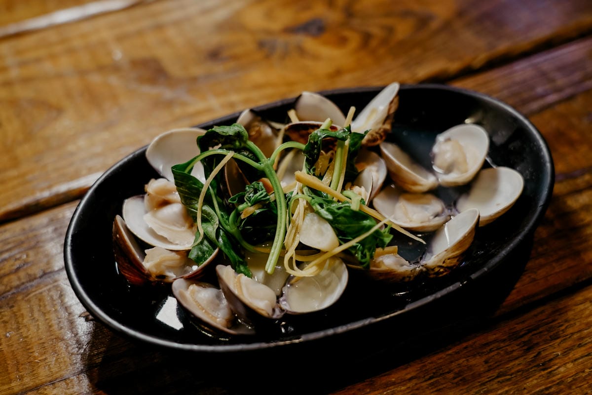 台南東區燒烤 浪兄浪弟 海鮮燒烤Bar 南洋海島環境氛圍 雞翅 骰子牛 美國生蠔必吃30.JPG